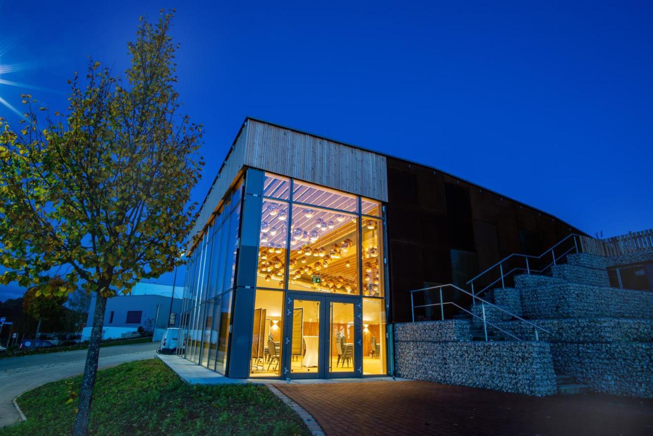Oekohotel Aus Holz Alea Eco Pfaffenhofen an der Ilm ภายนอก รูปภาพ