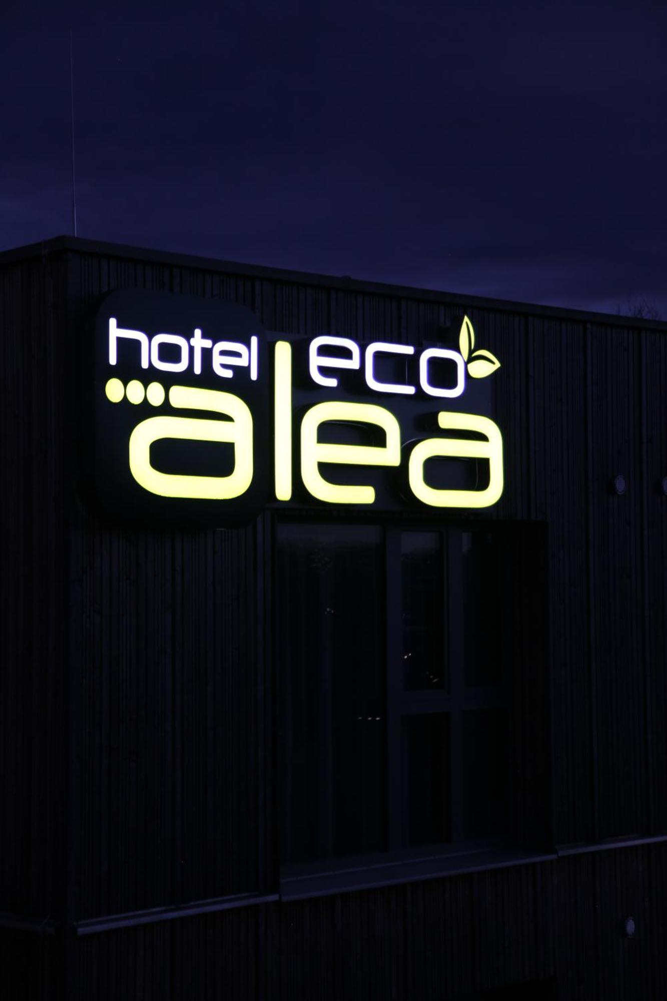 Oekohotel Aus Holz Alea Eco Pfaffenhofen an der Ilm ภายนอก รูปภาพ